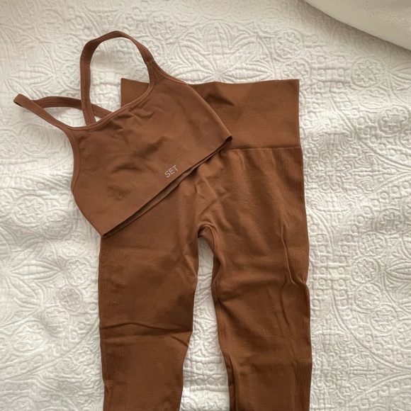 SET ACTIVE Pants - Set Active Scupltflex Set